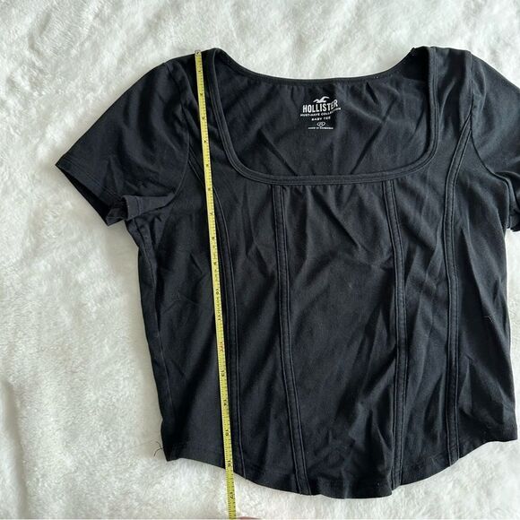Hollister Black Baby Tee Women’s Size Medium - Picture 4 of 7